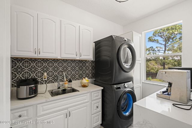 11360 Lark Sparrow Road, Weeki Wachee, FL 34614