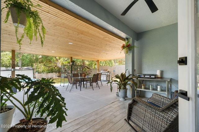 11360 Lark Sparrow Road, Weeki Wachee, FL 34614