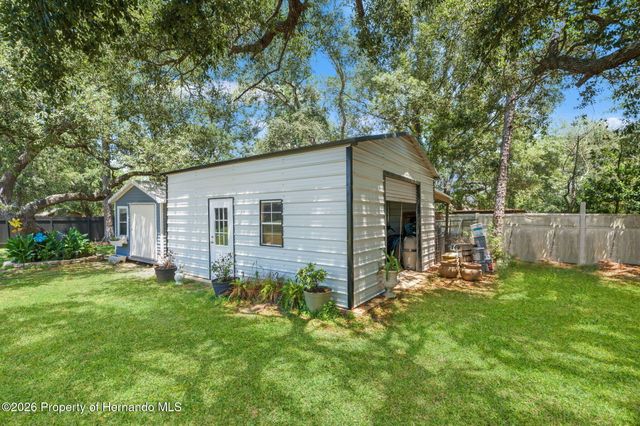 11360 Lark Sparrow Road, Weeki Wachee, FL 34614