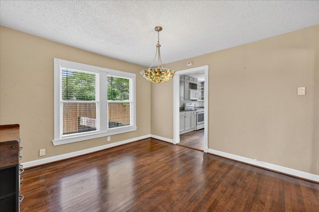 3319 Irwindell Boulevard, Dallas, TX 75211