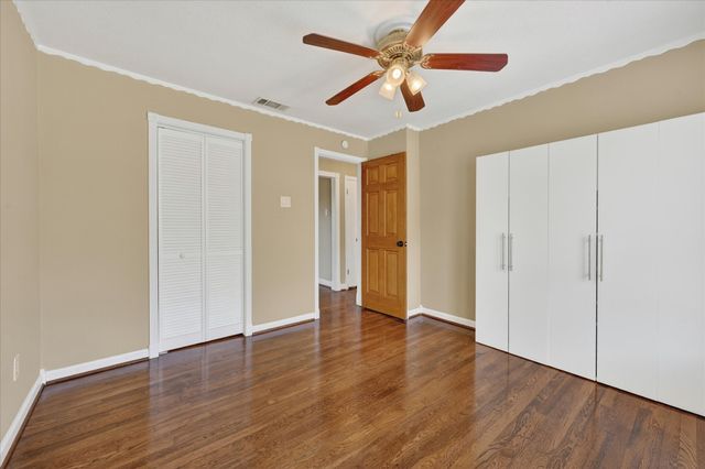 3319 Irwindell Boulevard, Dallas, TX 75211