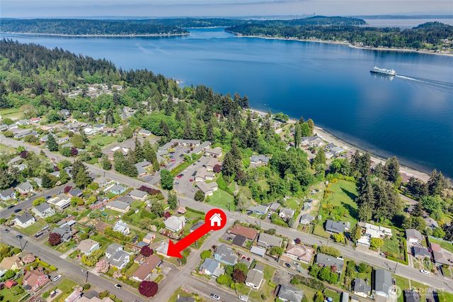 2702 E 16th Street, Bremerton, WA 98310