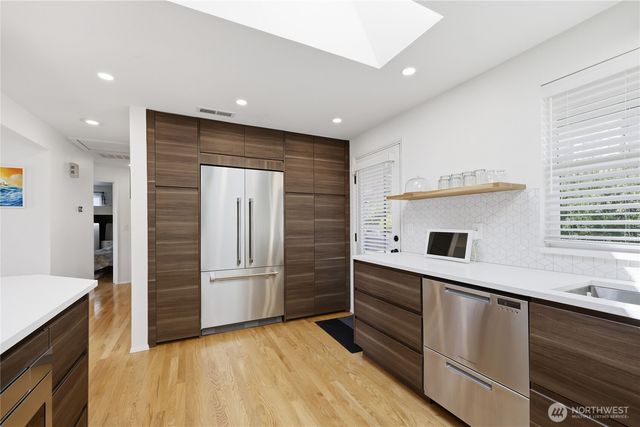 2702 E 16th Street, Bremerton, WA 98310