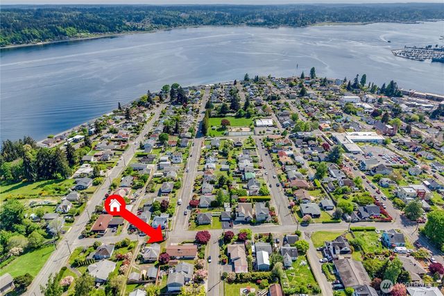 2702 E 16th Street, Bremerton, WA 98310