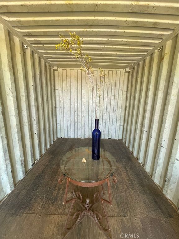 Image 5 of property listing at 61915 Sunny Sands Drive, Joshua Tree, CA 92252