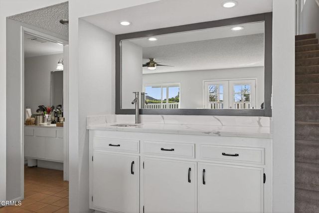 10696 Loma Vista Road, Ventura, CA 93004