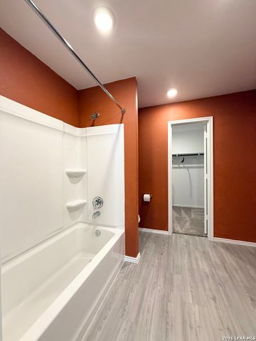 713 Kildeer Trl, New Braunfels, TX 78132