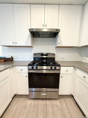 713 Kildeer Trl, New Braunfels, TX 78132