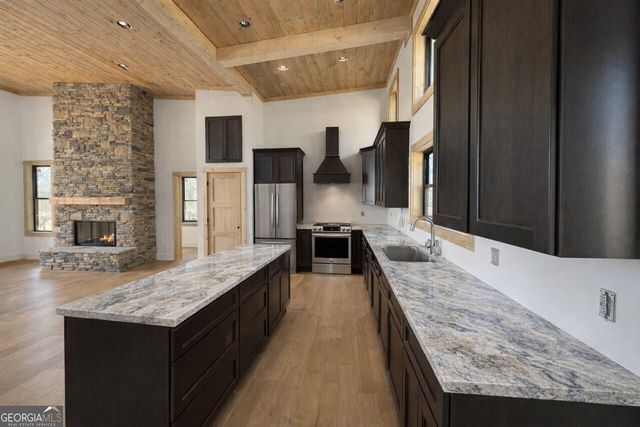 216 Old Orchard Road, Ellijay, GA 30536