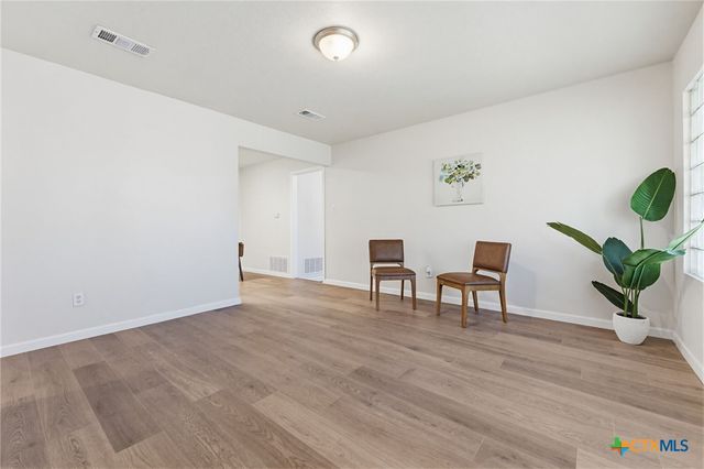 126 E Bobwhite Lane, Harker Heights, TX 76548