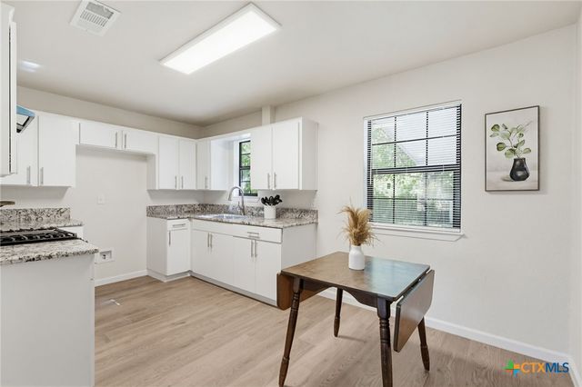 126 E Bobwhite Lane, Harker Heights, TX 76548