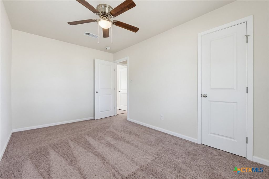 Image 21 of property listing at 126 E Bobwhite Lane, Harker Heights, TX 76548