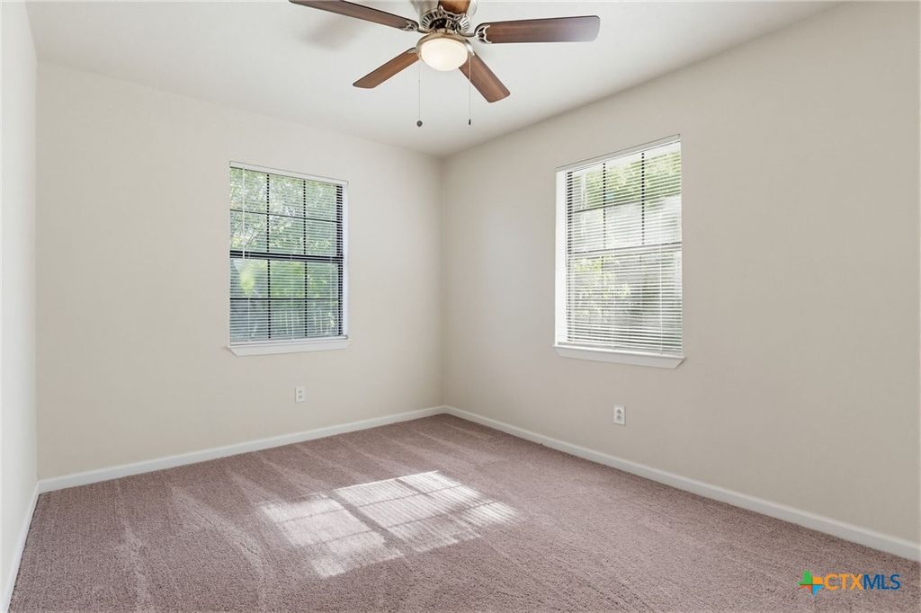 Image 22 of property listing at 126 E Bobwhite Lane, Harker Heights, TX 76548