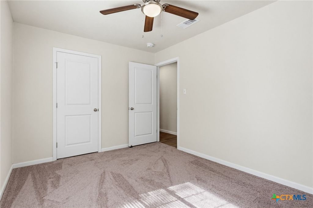 Image 23 of property listing at 126 E Bobwhite Lane, Harker Heights, TX 76548