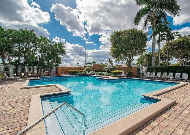 8575 NW 5th Terrace 1509, Miami, FL 33126