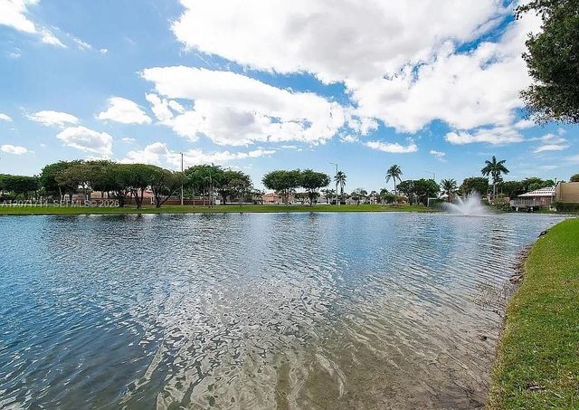 8575 NW 5th Terrace 1509, Miami, FL 33126