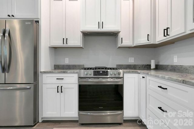 404 High Ridge Drive, Mills River, NC 28759