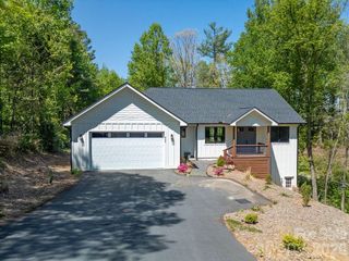 404 High Ridge Drive, Mills River, NC 28759
