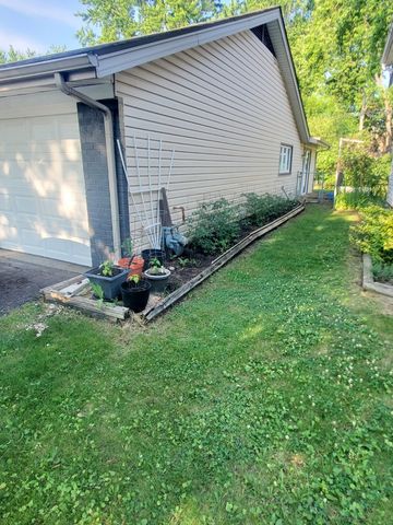 7927 SHERWOOD Circle, Hanover Park, IL 60133