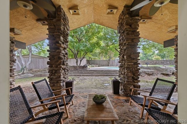 3701 S Atlanta Place, Tulsa, OK 74105