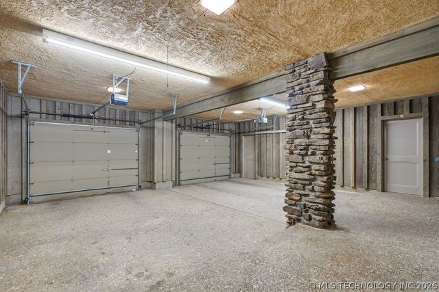3701 S Atlanta Place, Tulsa, OK 74105
