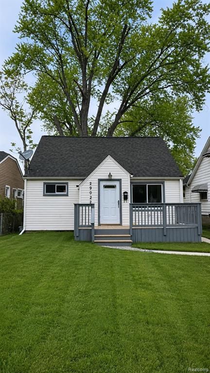 29022 John Hauk Street, Garden City, MI 48135