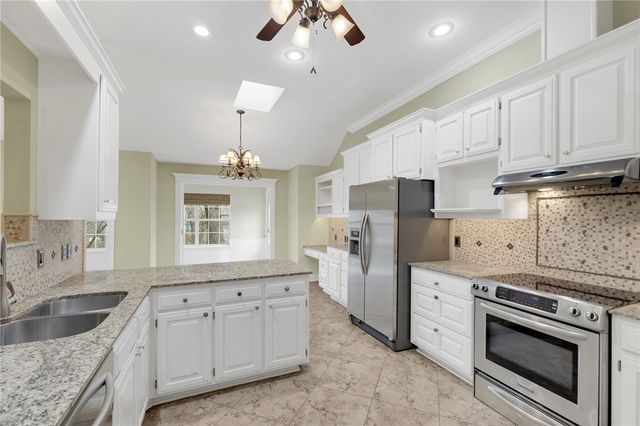 8176 Top Flite Circle, Rogers, AR 72756