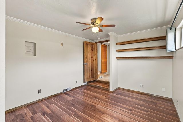 2723 Hyder Avenue SE, Albuquerque, NM 87106