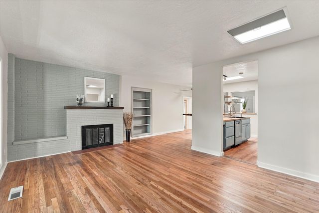 2723 Hyder Avenue SE, Albuquerque, NM 87106