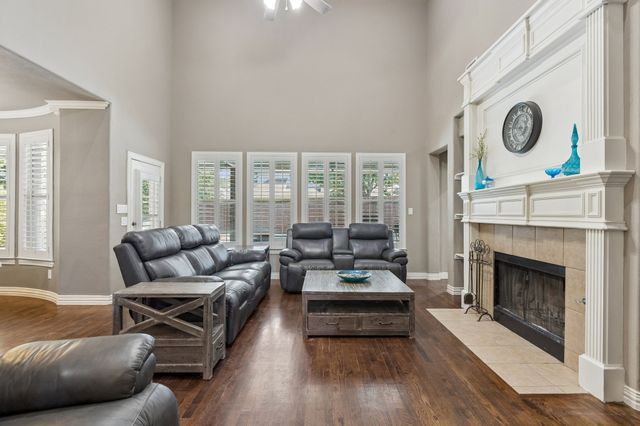 6328 Creek Bluff Court, Sachse, TX 75048