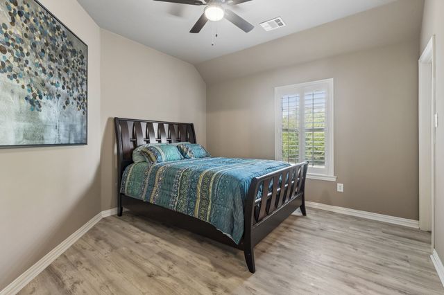 6328 Creek Bluff Court, Sachse, TX 75048