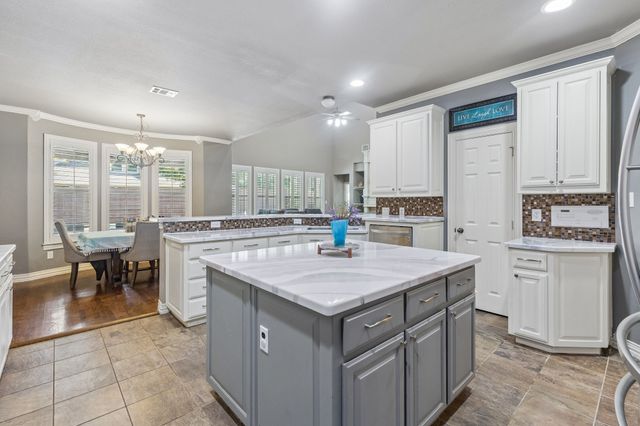 6328 Creek Bluff Court, Sachse, TX 75048