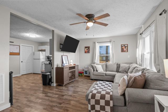 206 Joe St, Waverly, TN 37185