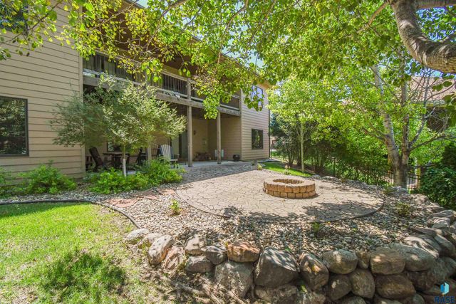 1325 W Wicklow Ct Court, Sioux Falls, SD 57108