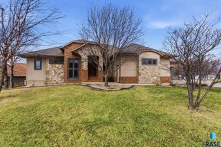 1325 W Wicklow Ct Court, Sioux Falls, SD 57108