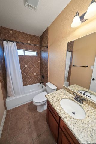 15513 DELL LN, Selma, TX 78154