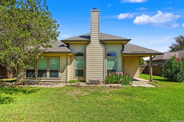 15513 DELL LN, Selma, TX 78154