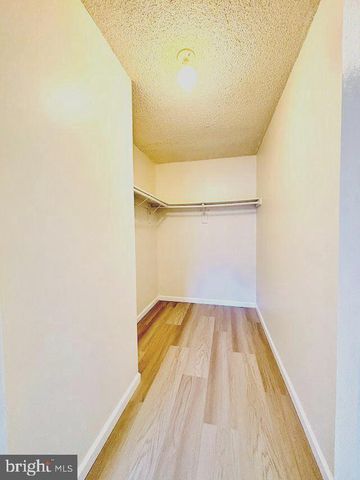 27 JOYNER CT, Lawrenceville, NJ 08648