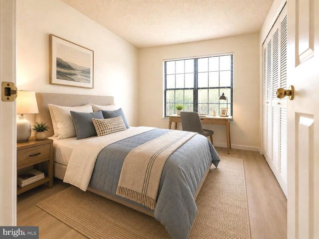 27 JOYNER CT, Lawrenceville, NJ 08648