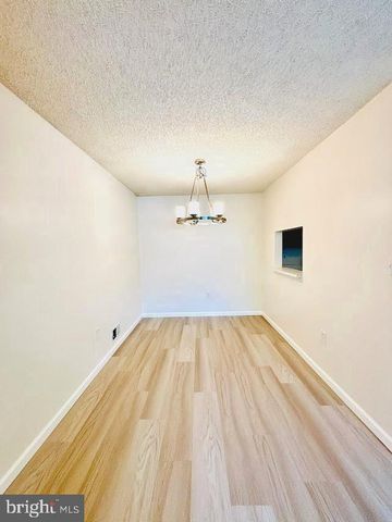 27 JOYNER CT, Lawrenceville, NJ 08648