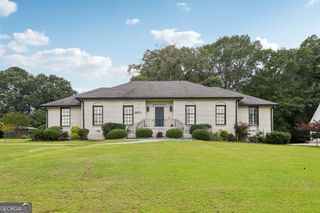 8671 Lake Forrest Drive, Douglasville, GA 30134