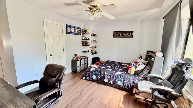 25 Pierces Road 28, Newburgh, NY 12550