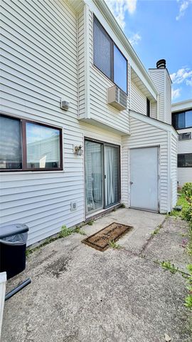 25 Pierces Road 28, Newburgh, NY 12550