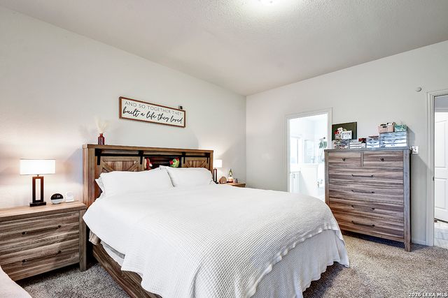 8863 Grey Elm, Elmendorf, TX 78112