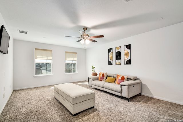 8863 Grey Elm, Elmendorf, TX 78112