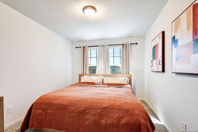 8863 Grey Elm, Elmendorf, TX 78112