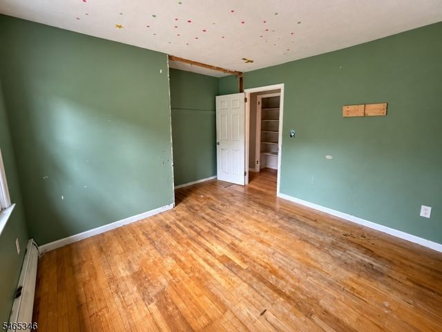 21 Woodland Ave, Butler Boro, NJ 07405