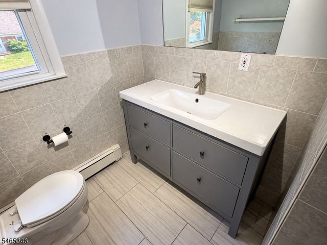 21 Woodland Ave, Butler Boro, NJ 07405