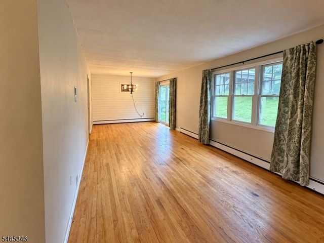 21 Woodland Ave, Butler Boro, NJ 07405