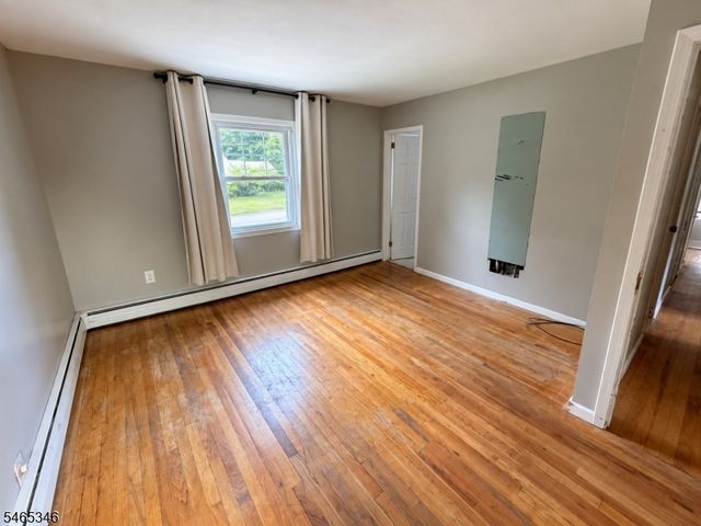 21 Woodland Ave, Butler Boro, NJ 07405